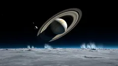 Saturn s prstenci pozorovaný z povrchu měsíce Enceladus v kosmu